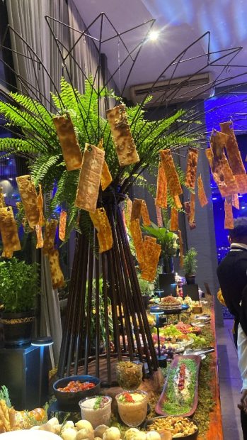 La-Pause-Banner2-9955-450x800